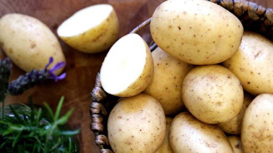 ماذا تعرف عن فوائد البطاطس ؟