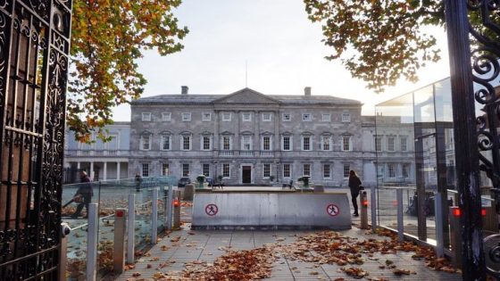 ما هو نظام الحكم في أيرلندا؟